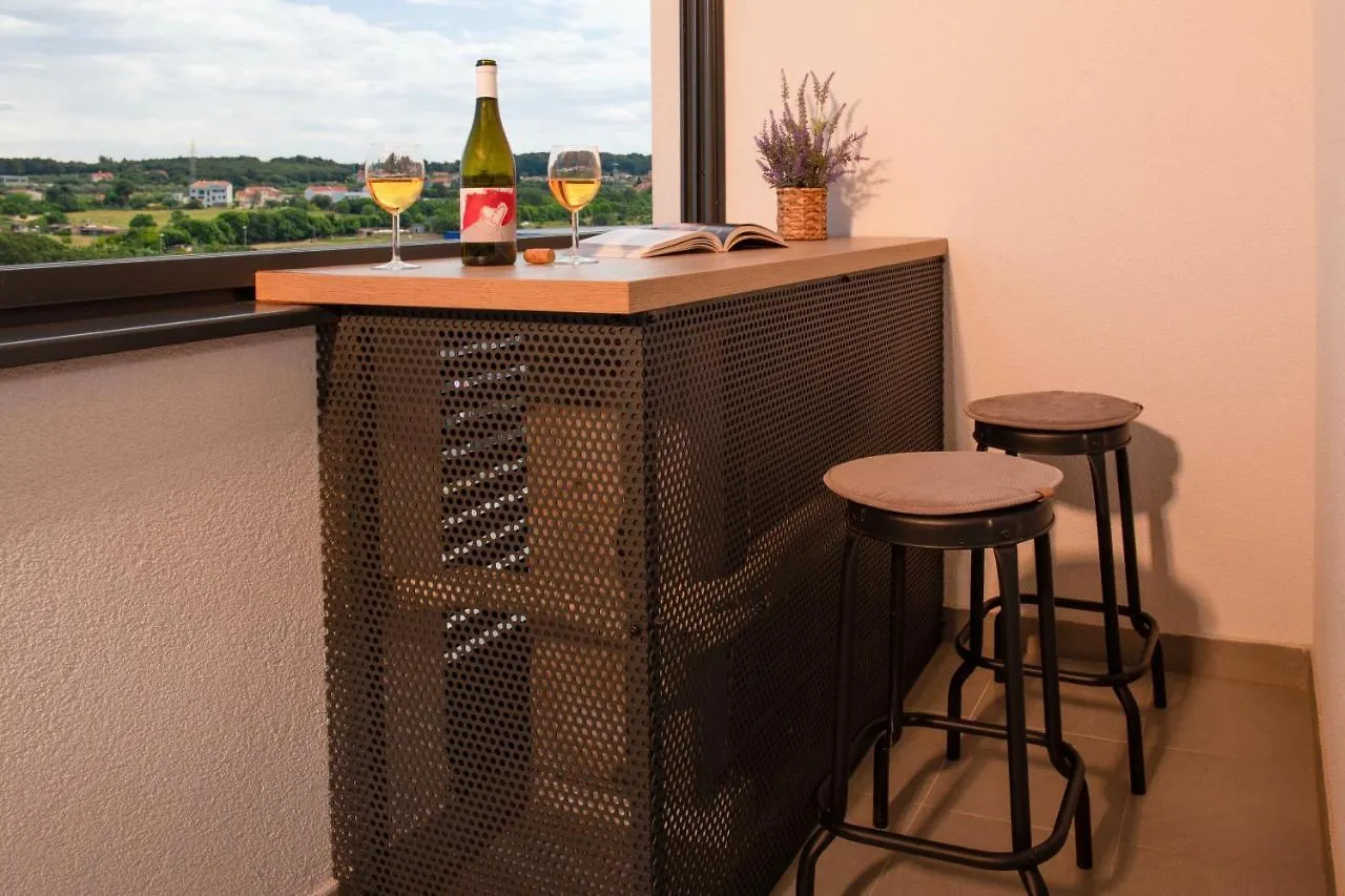 Appartement Family & Friends Pula With Free Parking 0*,  Croatie